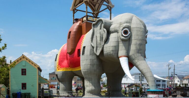 Quirky American Landmarks That Will Give you a Chuckle